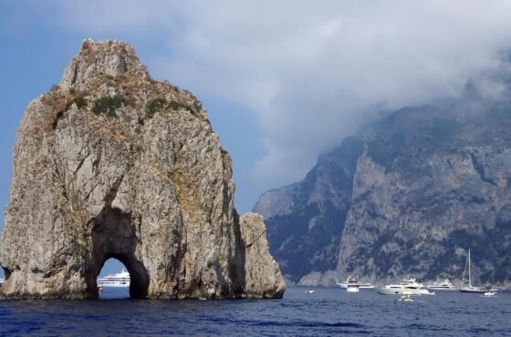 Coastal Treasures: Naples to Capri in 7 Days