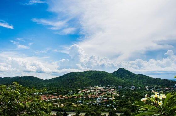 5 Days in Northern Thailand: Temples, Elephants & Mountains