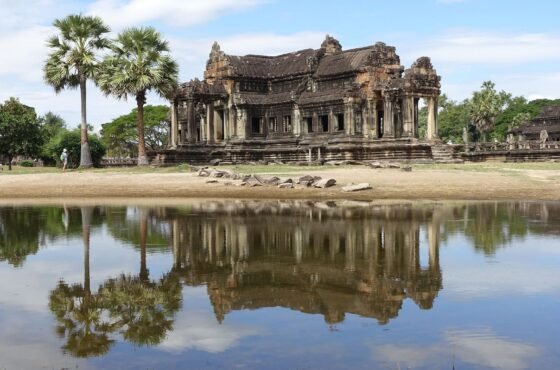 8 Days Cambodia Highlights: Phnom Penh, Battambang & Siem Reap