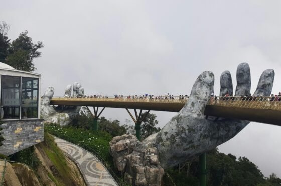 Awesome Vietnam 11-Day Highlights: Culture, Nature & Coastal Charm