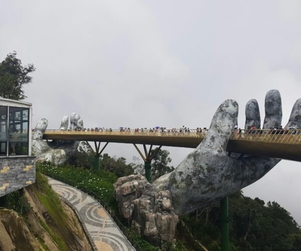 Awesome Vietnam 11-Day Highlights: Culture, Nature & Coastal Charm