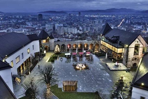 5 Days in Ljubljana: Caves, Castles & Alpine Wonders