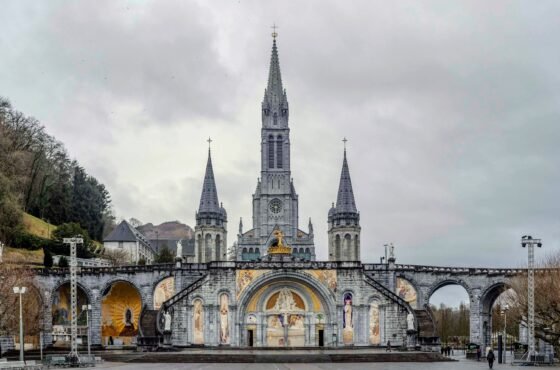 7 Days Paris, Toulouse & Lourdes Discovery