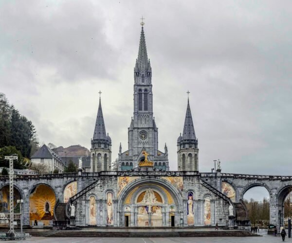 7 Days Paris, Toulouse & Lourdes Discovery