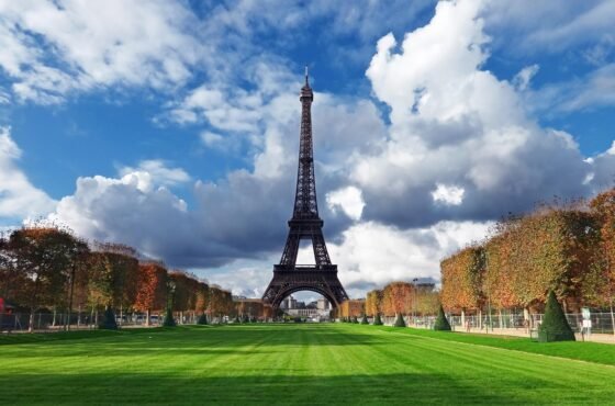 5 Days of Art, Gardens & Royal Splendor: Paris, Giverny & Versailles