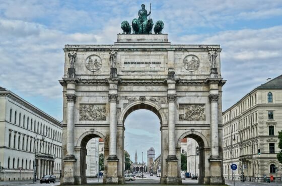 7 Days in Munich, Vienna & Prague by Train: Castles, Culture & Scenic Escapes